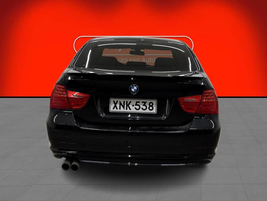 BMW 325 2009
