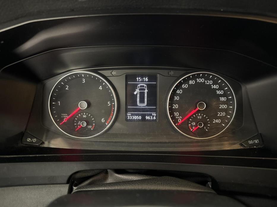 VOLKSWAGEN Transporter 2016