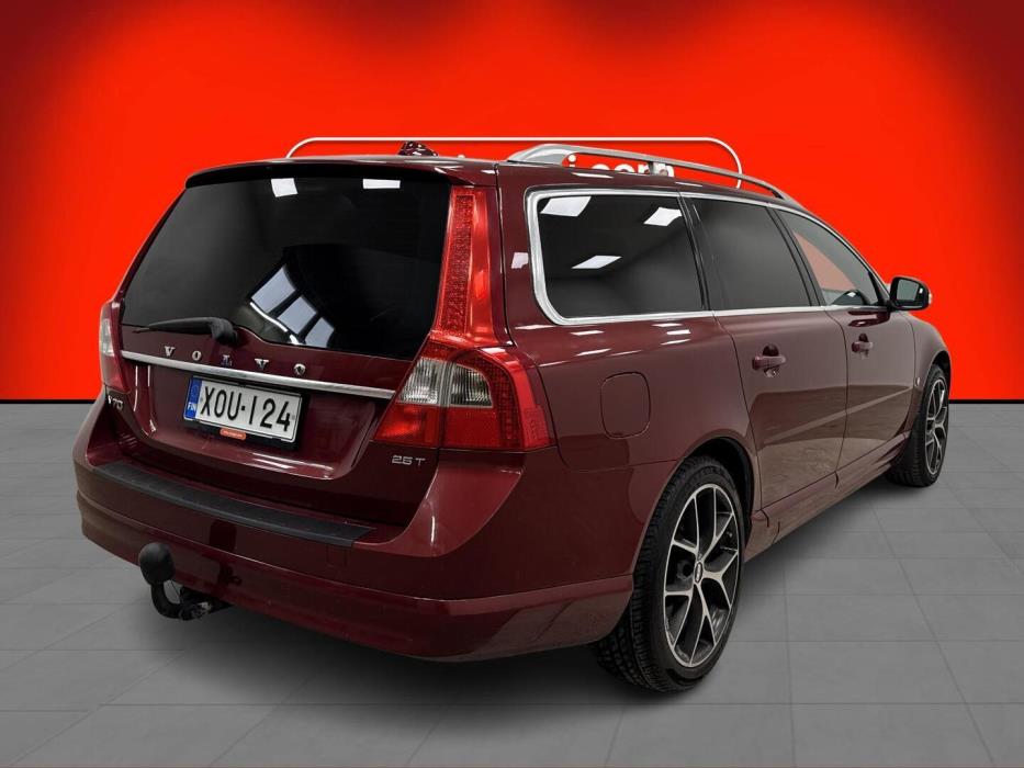 VOLVO V70 2008