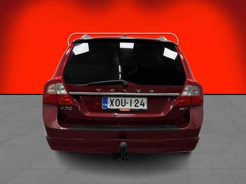 VOLVO V70 2008