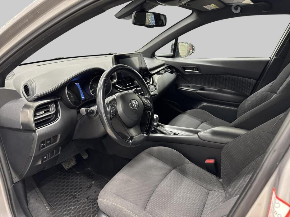 TOYOTA C-HR 2018
