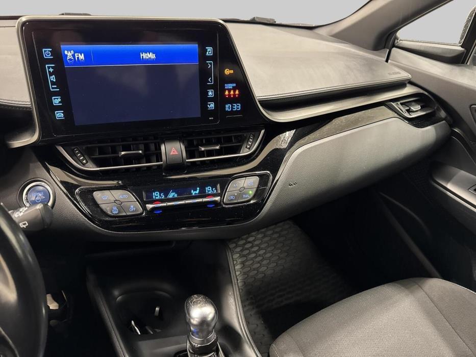 TOYOTA C-HR 2018