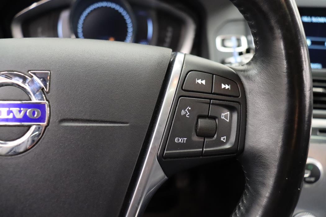 VOLVO XC60 2016