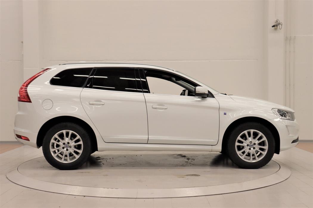 VOLVO XC60 2016