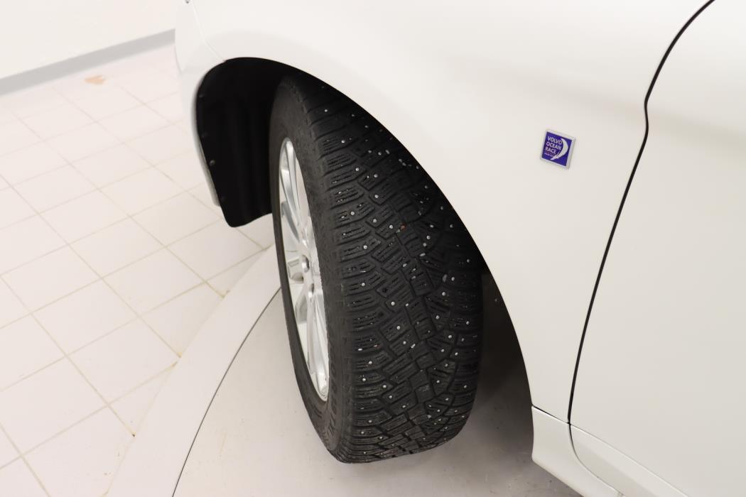 VOLVO XC60 2016