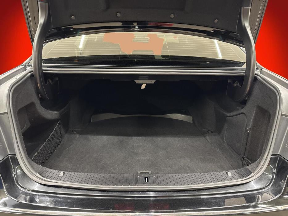 MERCEDES-BENZ E 2010