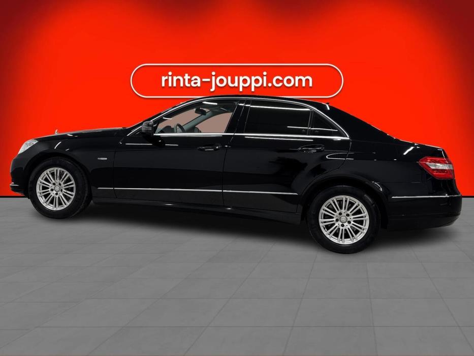 MERCEDES-BENZ E 2010