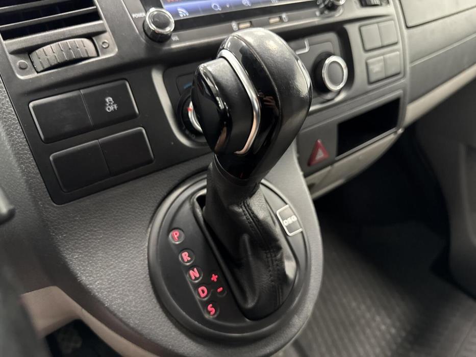 VOLKSWAGEN Transporter 2010