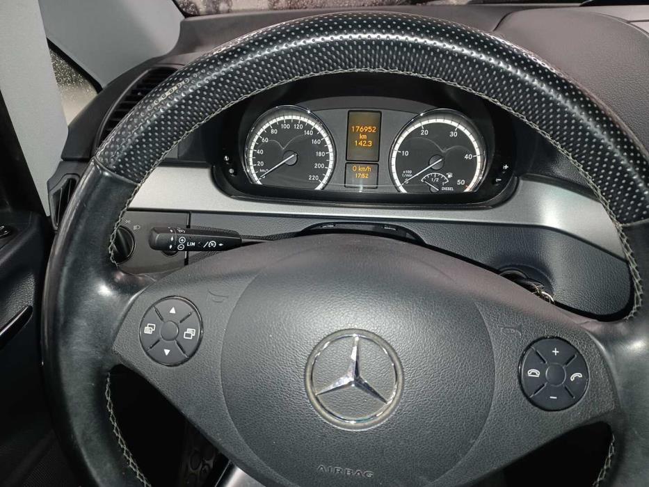 MERCEDES-BENZ Viano 2013