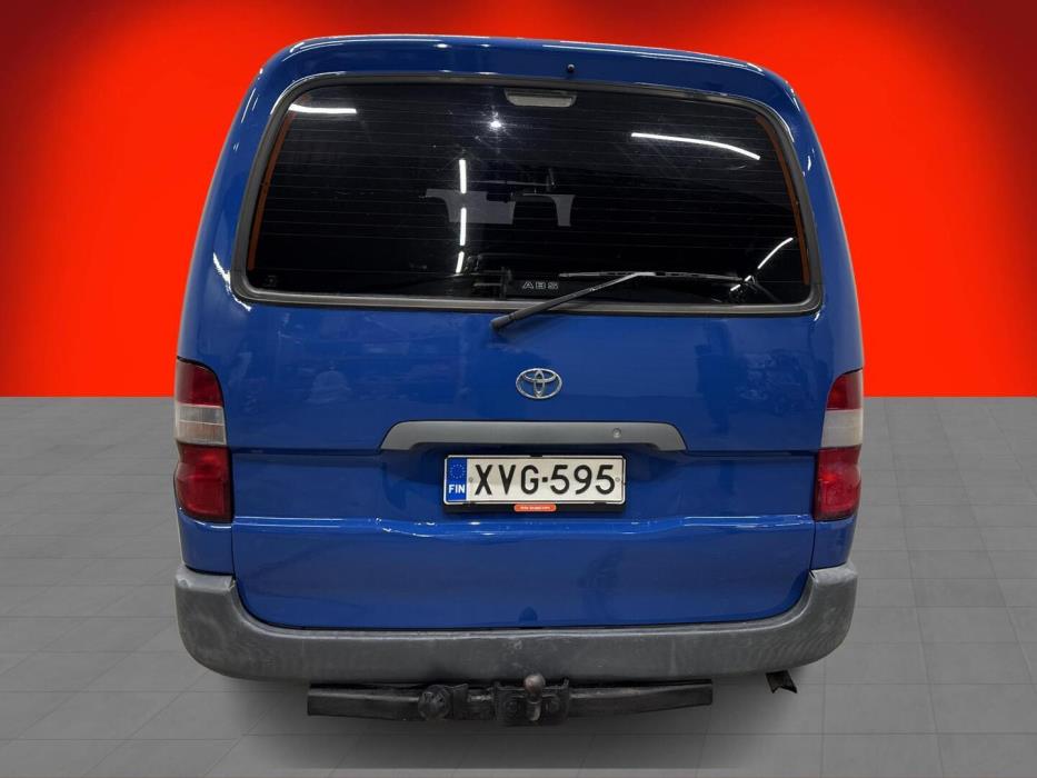 TOYOTA HIACE 2005