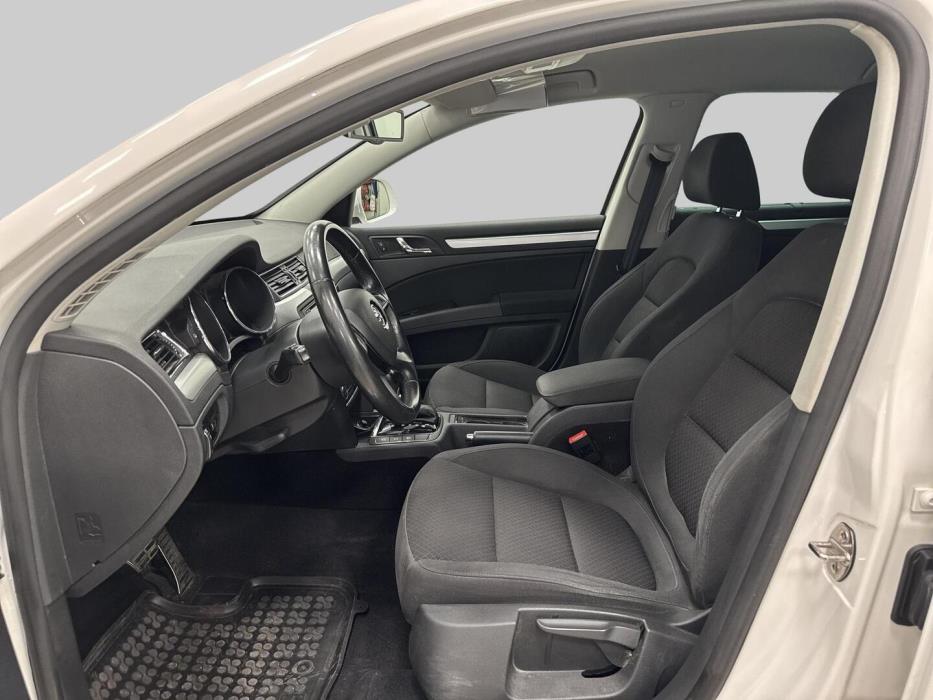SKODA Superb 2014