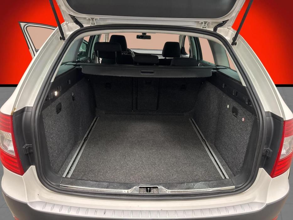 SKODA Superb 2014