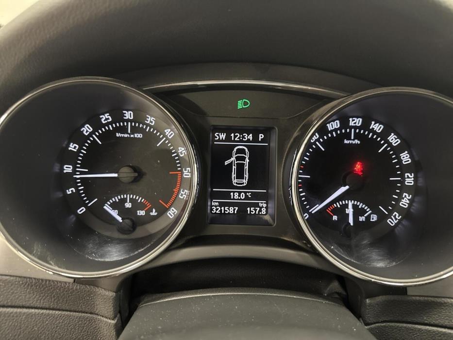 SKODA Superb 2014