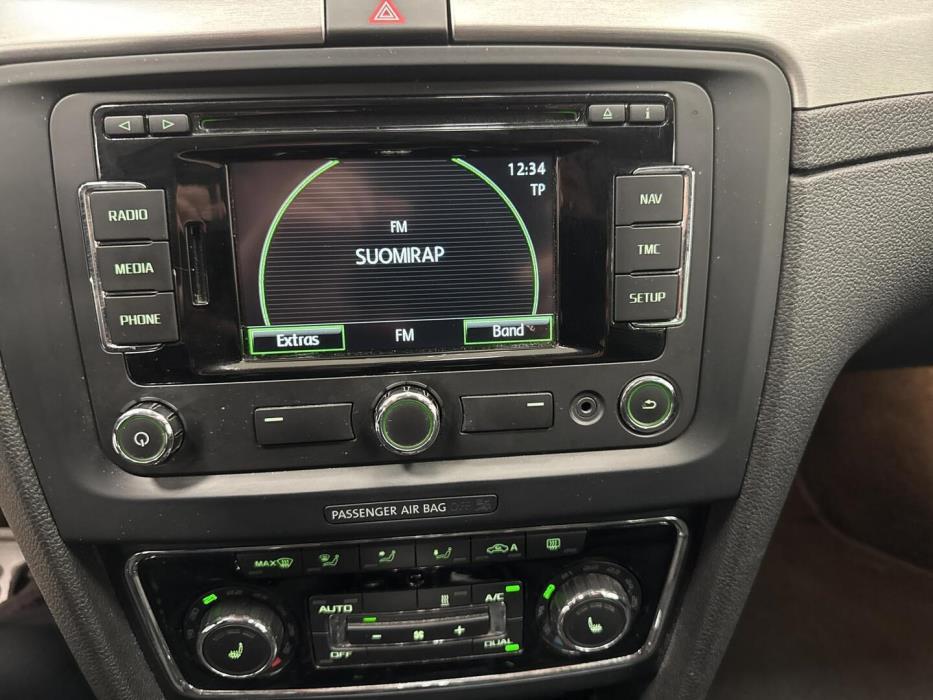 SKODA Superb 2014