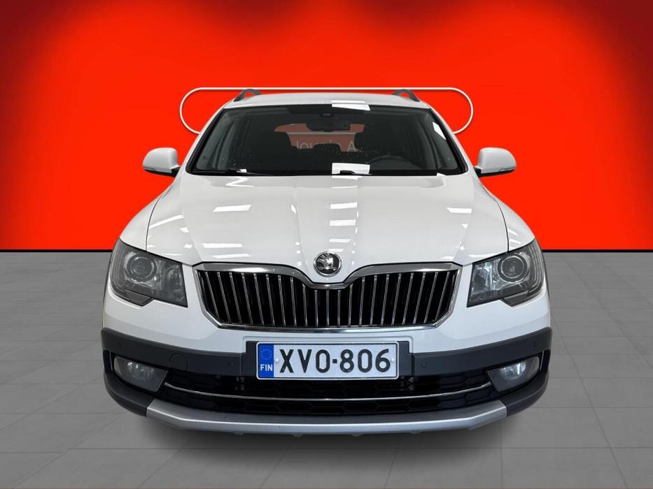 SKODA Superb 2014