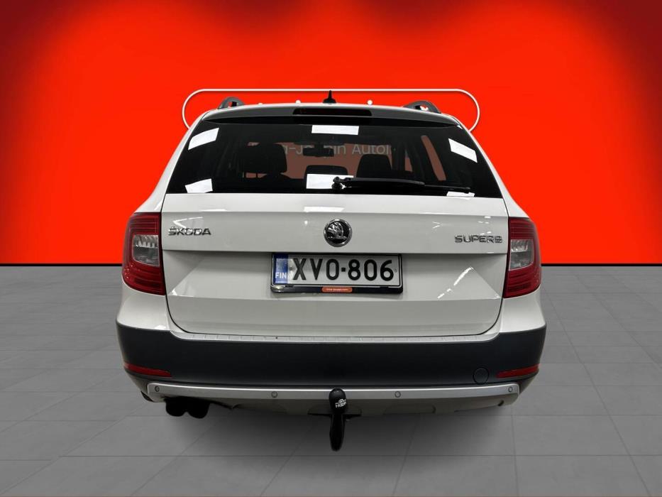 SKODA Superb 2014