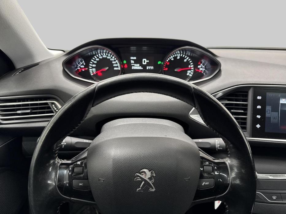 PEUGEOT 308 2015