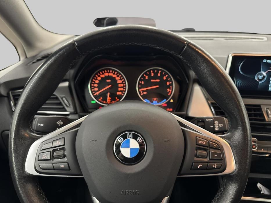 BMW 225 2017