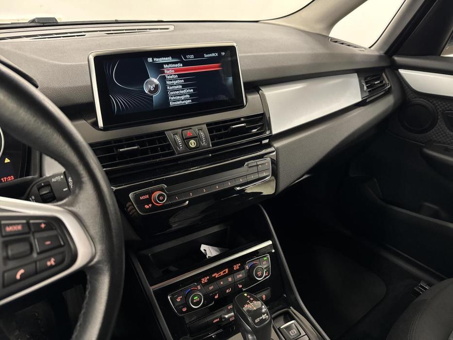 BMW 225 2017