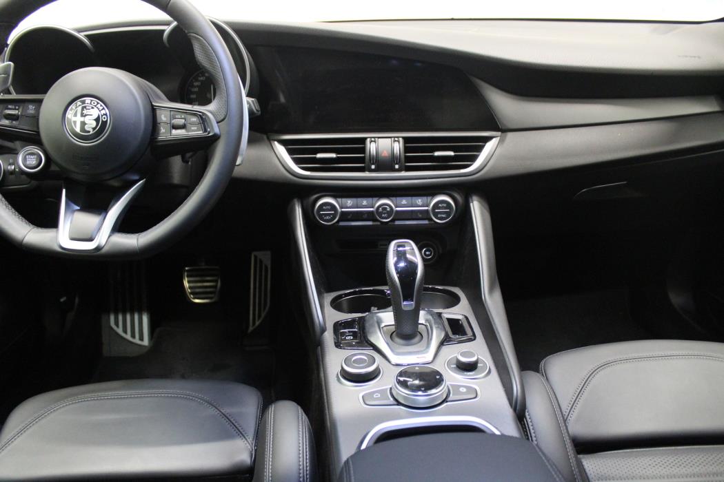 ALFA ROMEO Giulia 2021