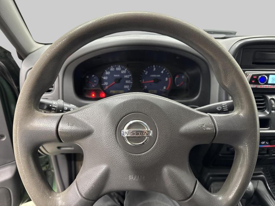 NISSAN King Cab 2002