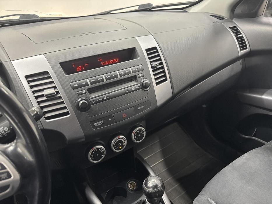 MITSUBISHI Outlander 2008