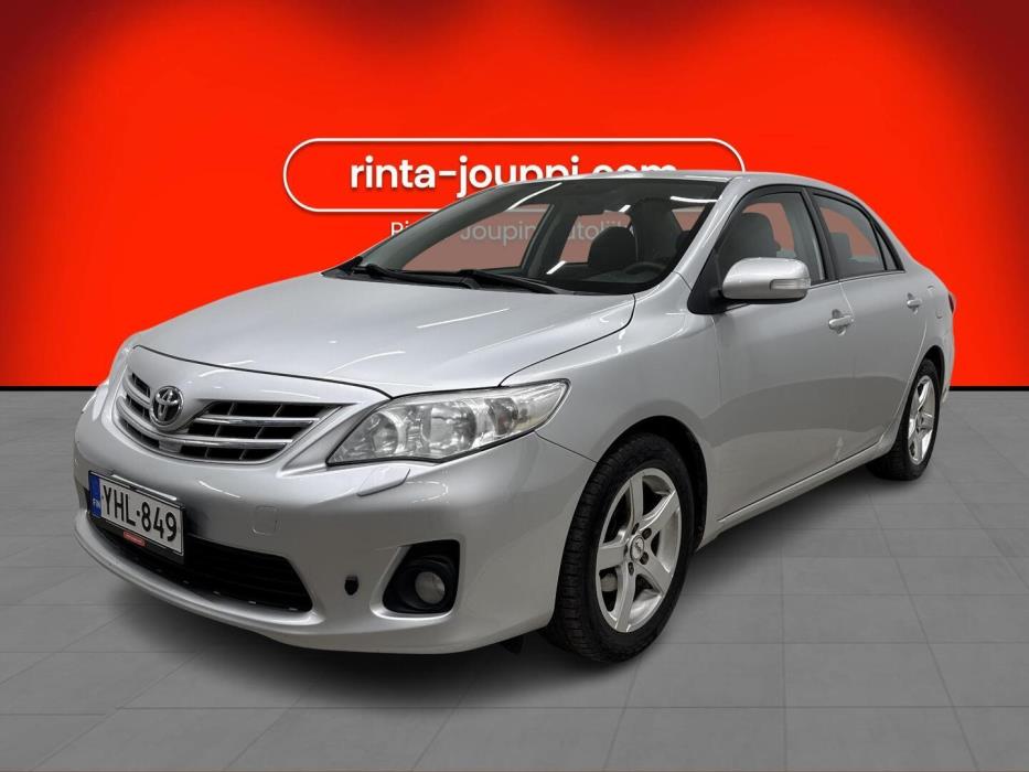 TOYOTA Corolla 2011