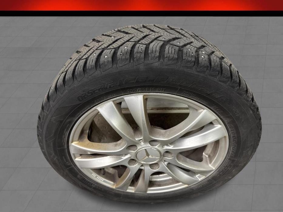 MERCEDES-BENZ B 2012