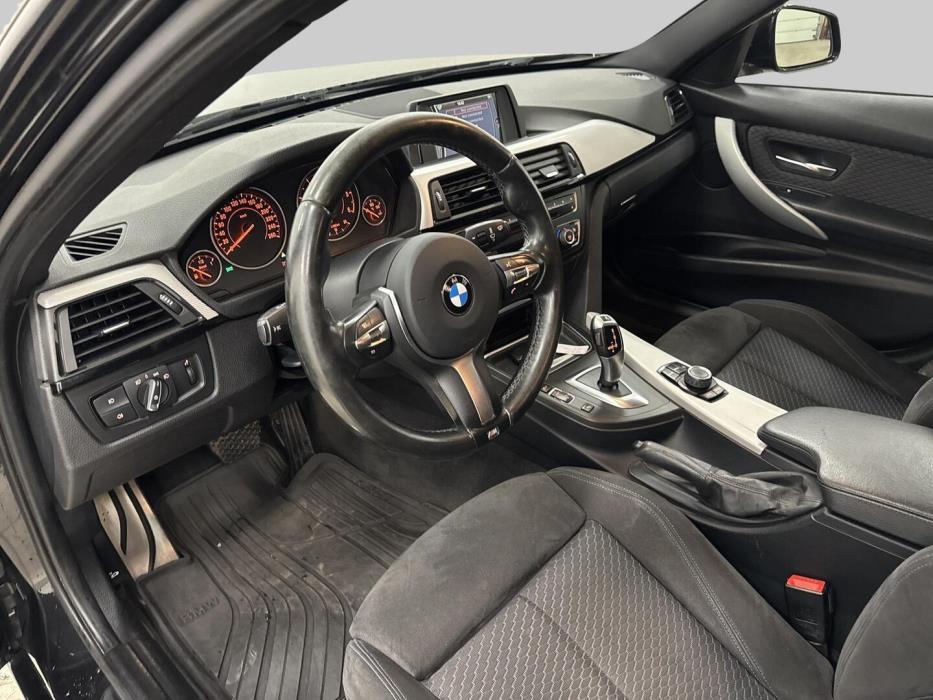 BMW 318 2014