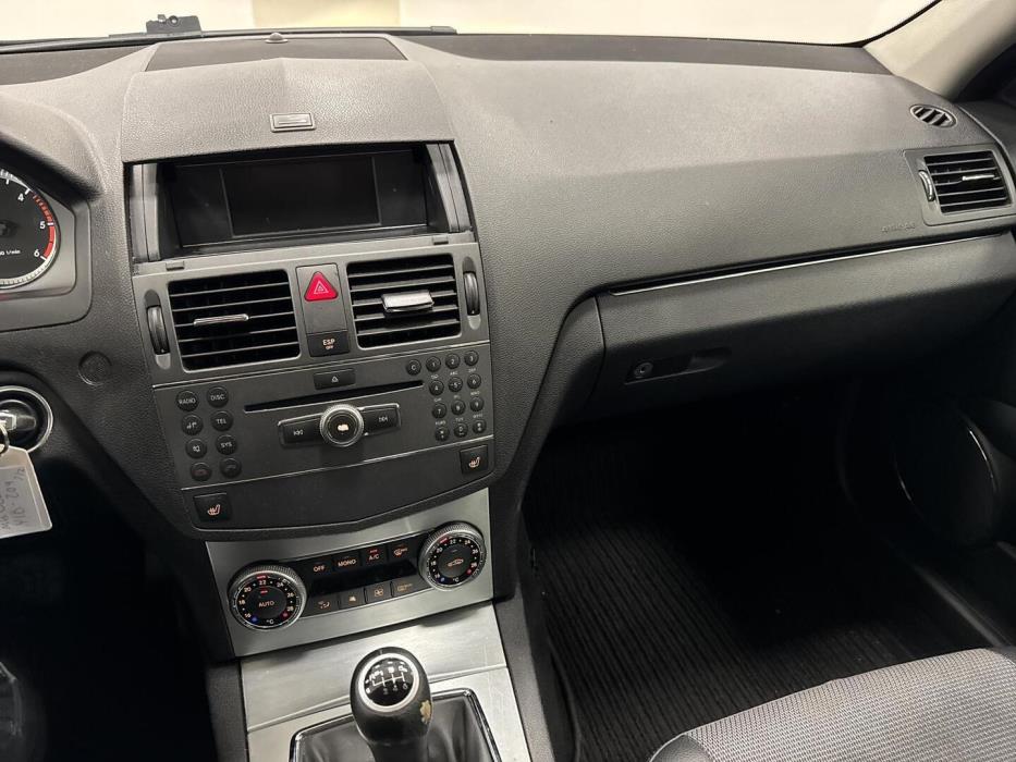 MERCEDES-BENZ C 2009