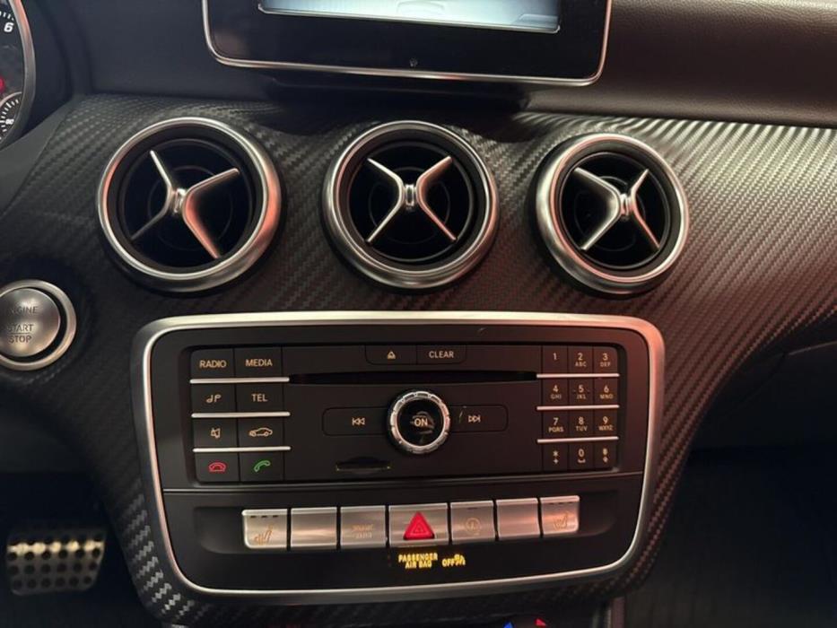 MERCEDES-BENZ A 2017