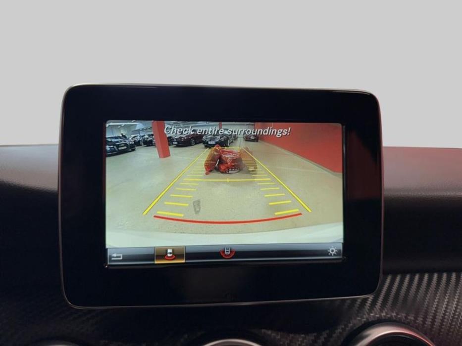 MERCEDES-BENZ A 2017