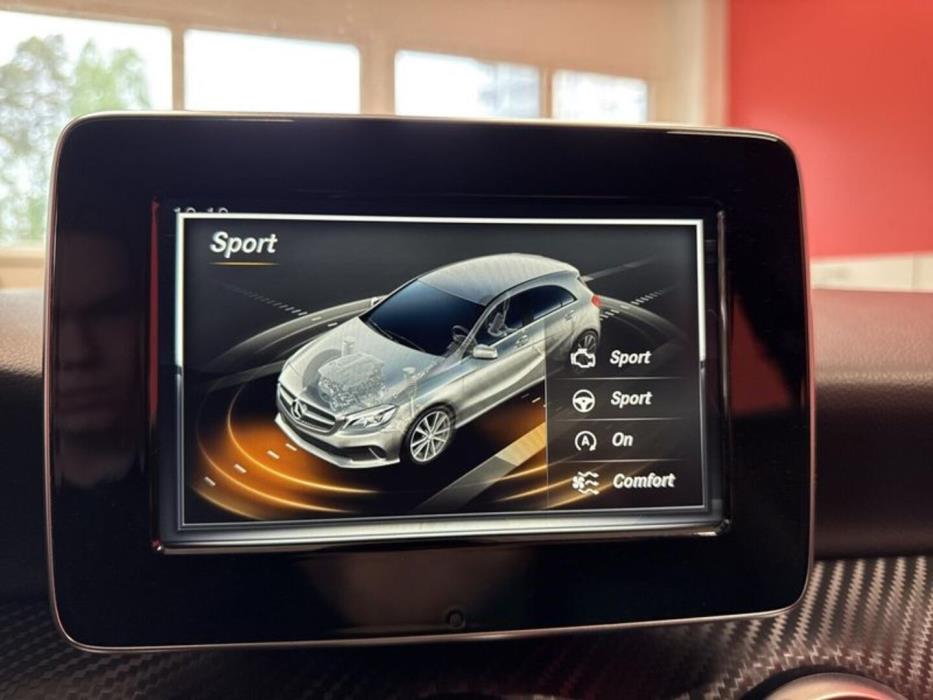 MERCEDES-BENZ A 2017