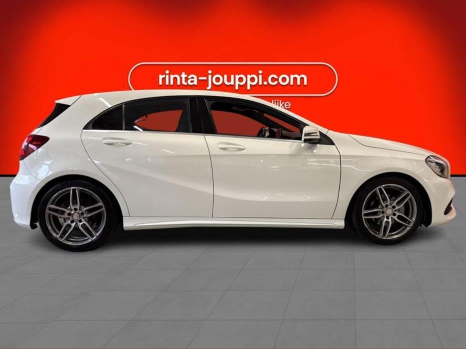 MERCEDES-BENZ A 2017