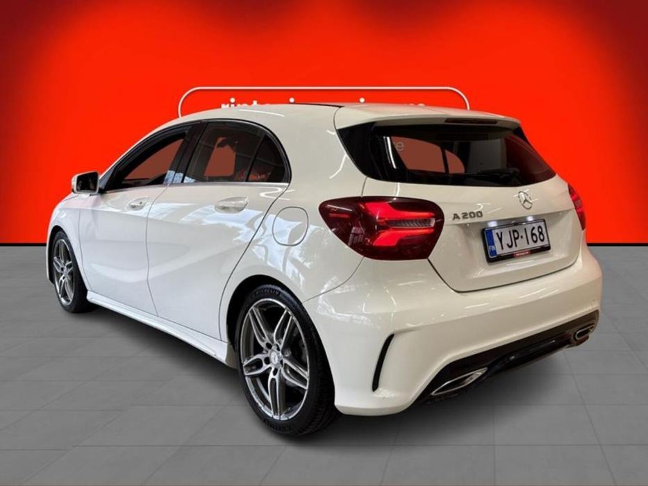 MERCEDES-BENZ A 2017