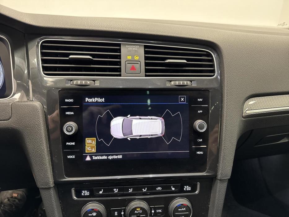 VOLKSWAGEN Golf 2020