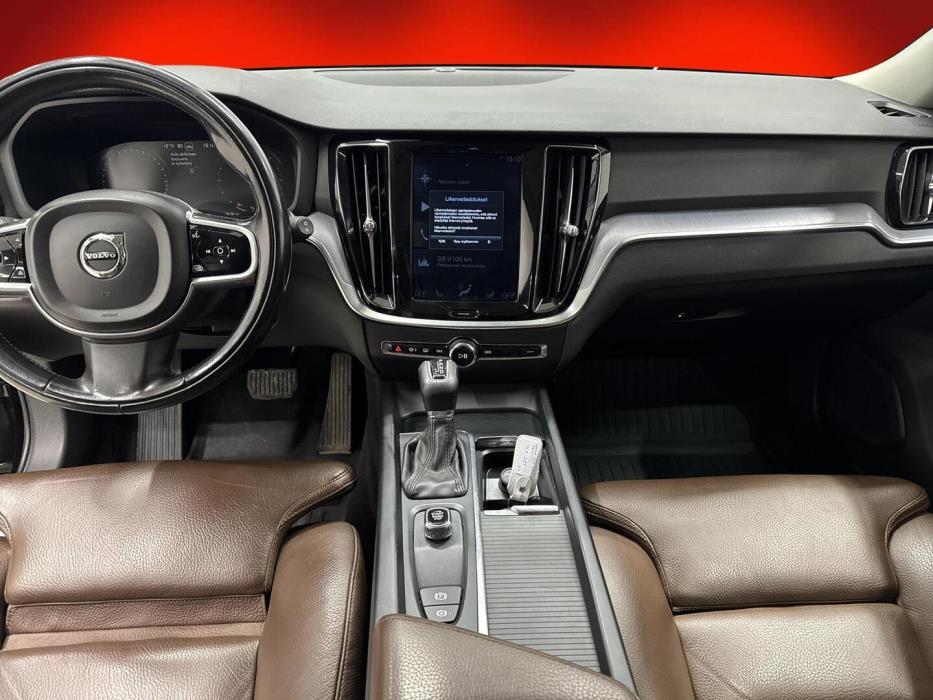 VOLVO V60 2019