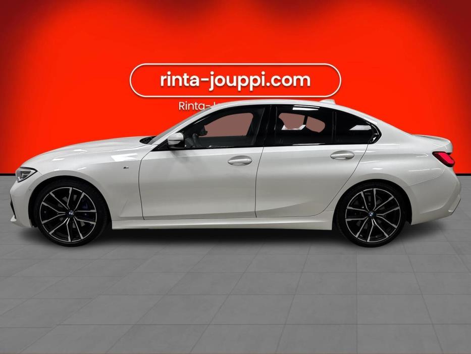 BMW 330 2020