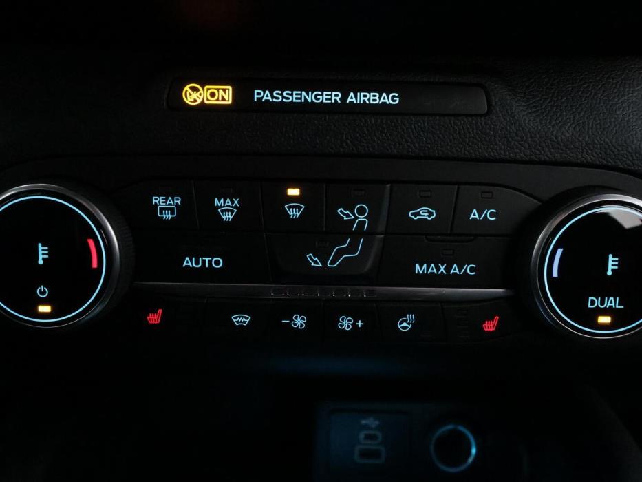 FORD KUGA 2024