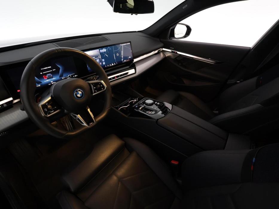 BMW I5 2025