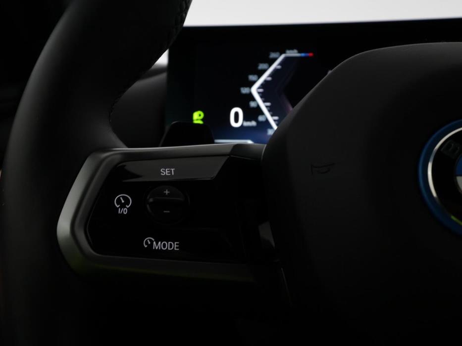 BMW I5 2025