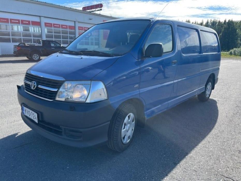 TOYOTA Hiace 2010