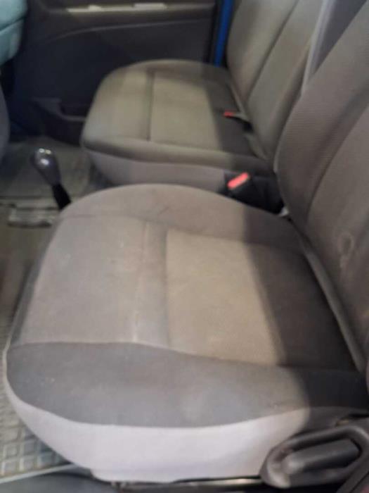 TOYOTA Hiace 2010
