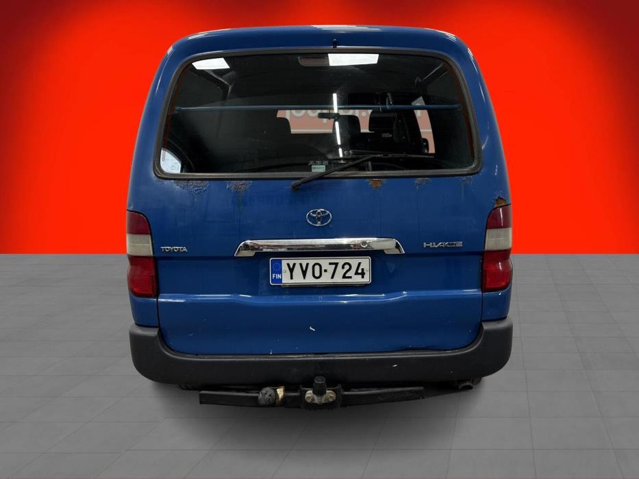TOYOTA Hiace 2010