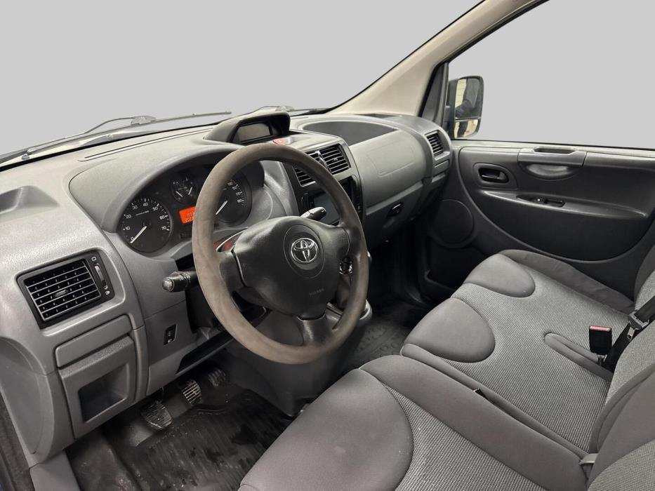 TOYOTA Proace 2014