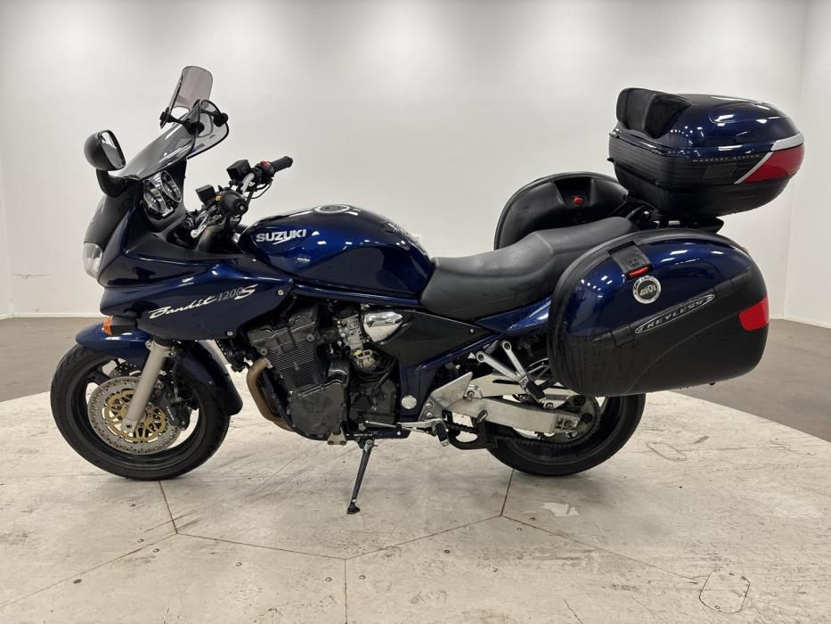 SUZUKI GSF 2003