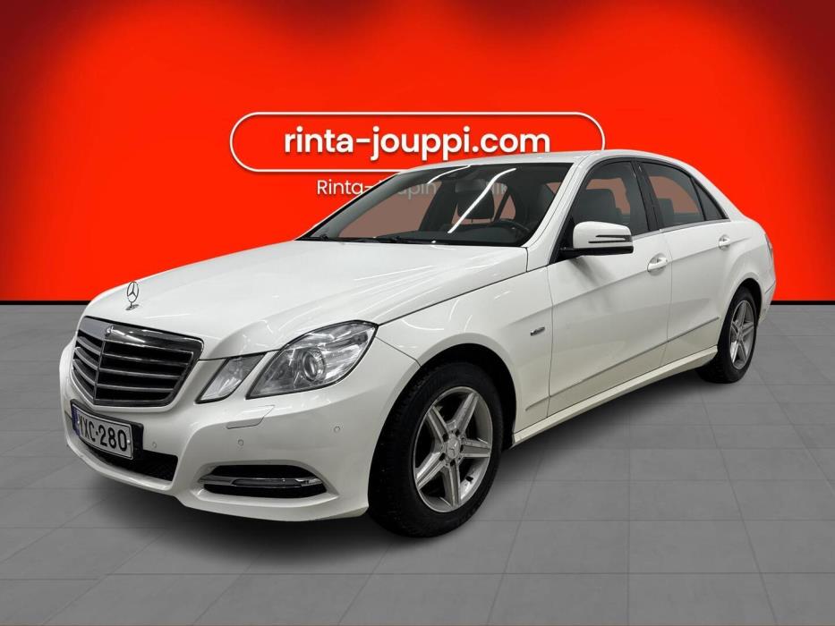 MERCEDES-BENZ E 2012