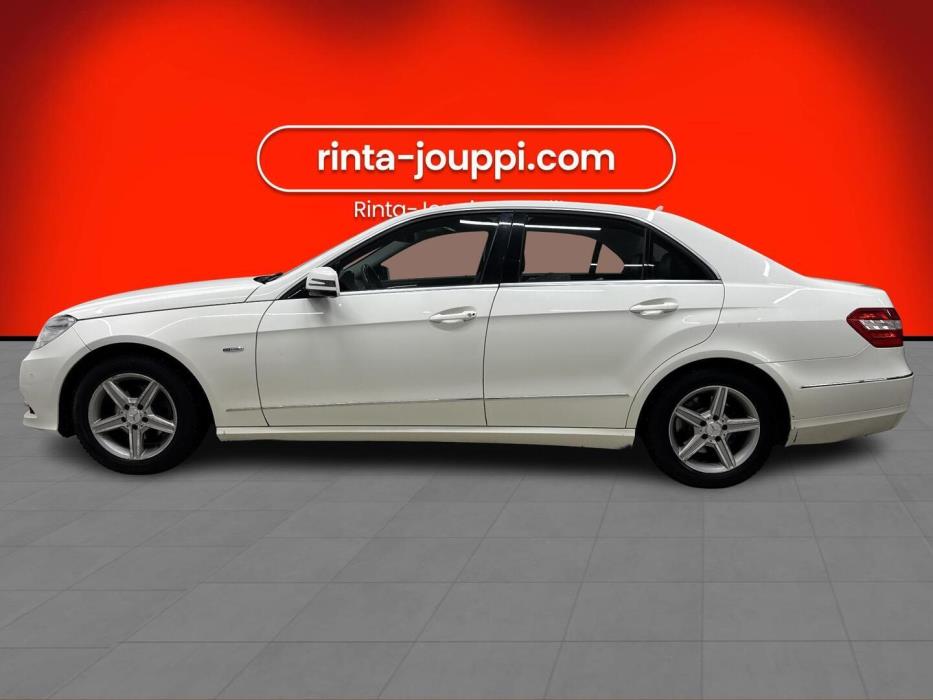 MERCEDES-BENZ E 2012