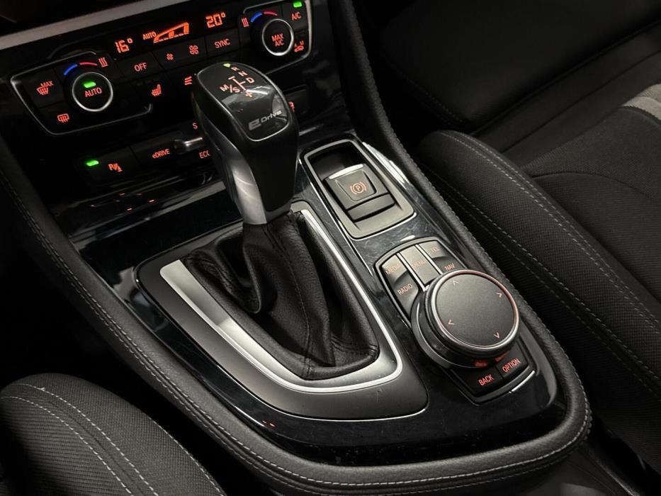 BMW 225 2016