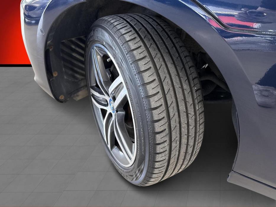 BMW 225 2016